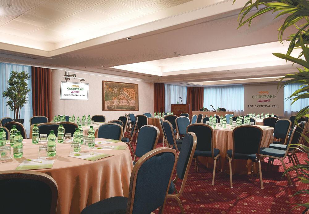 Courtyard By Marriott Rome Central Park Esterno foto