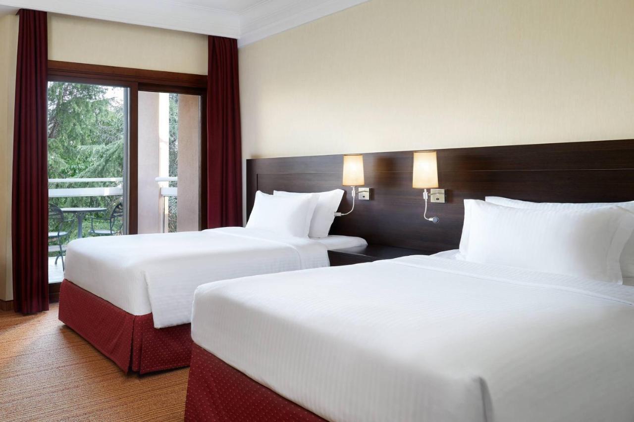 Courtyard By Marriott Rome Central Park Esterno foto