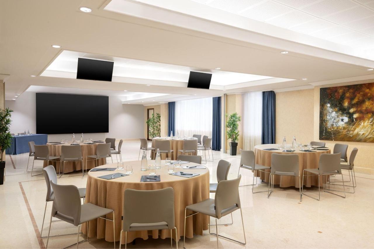 Courtyard By Marriott Rome Central Park Esterno foto
