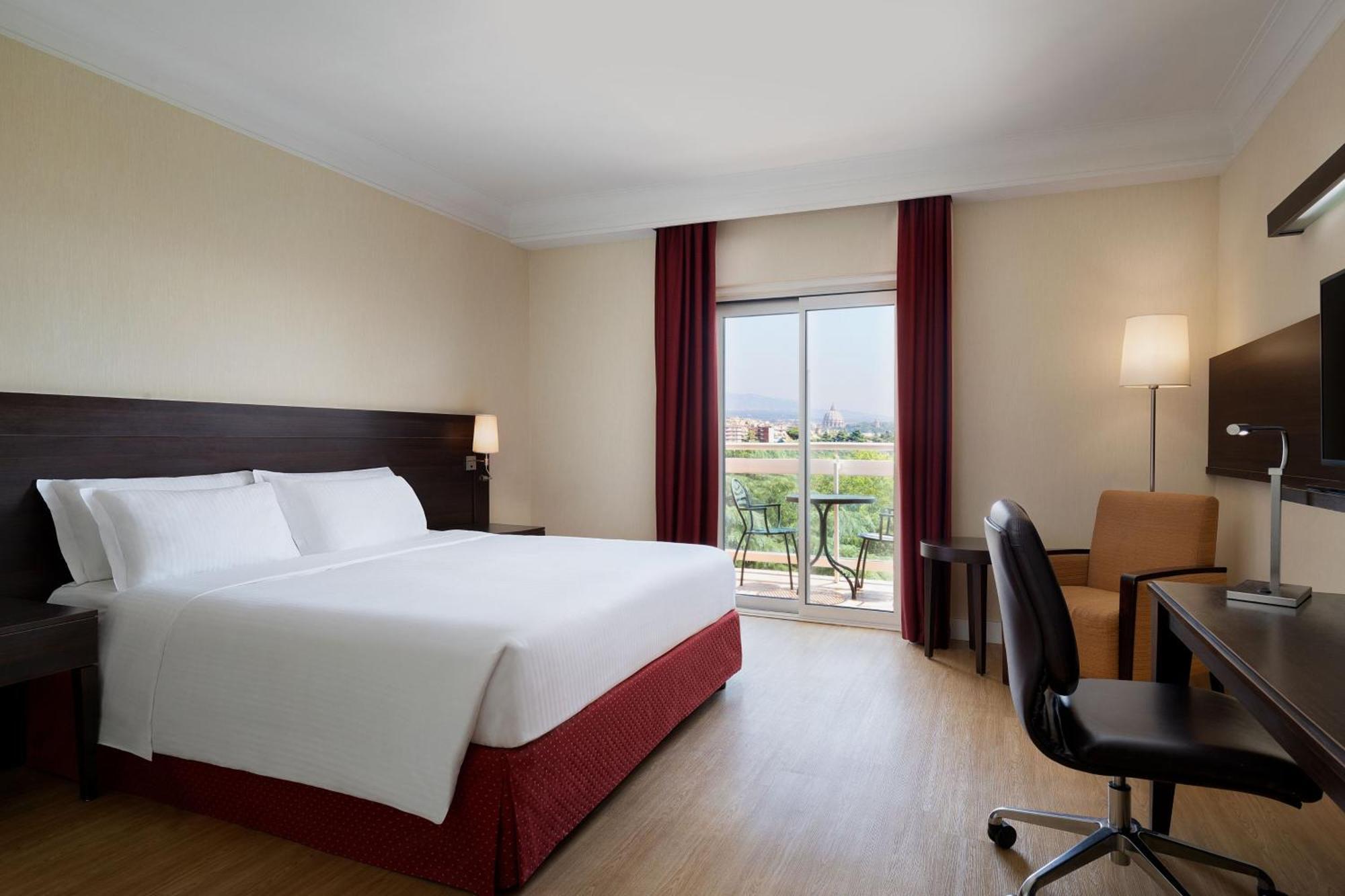 Courtyard By Marriott Rome Central Park Esterno foto