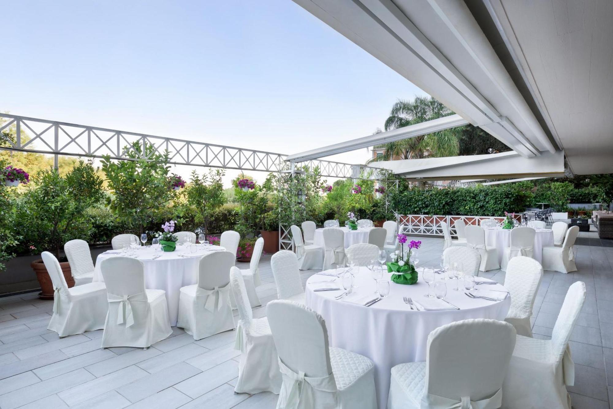 Courtyard By Marriott Rome Central Park Esterno foto