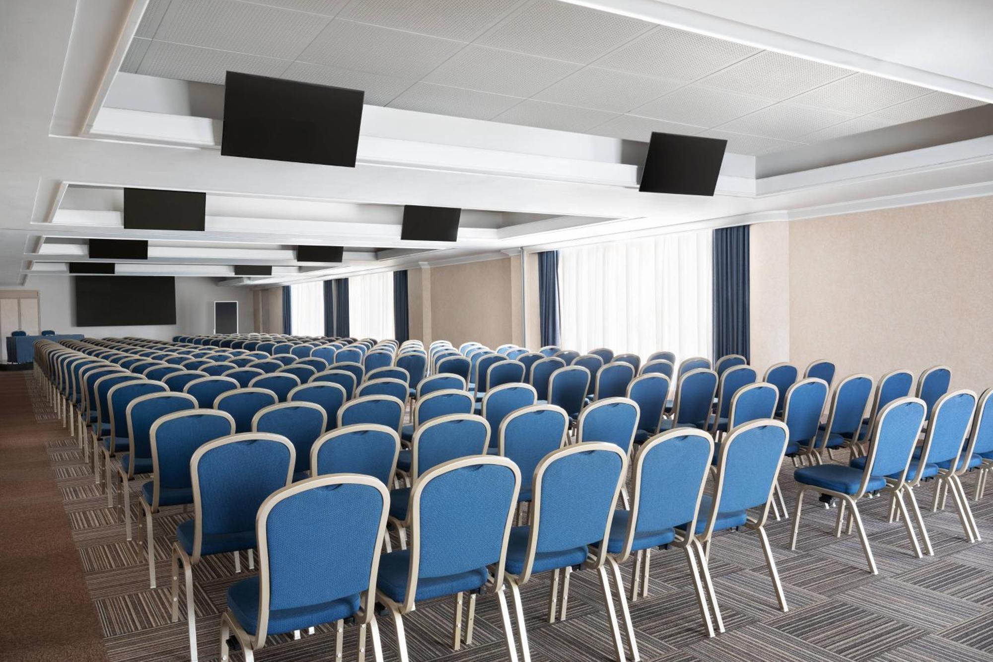 Courtyard By Marriott Rome Central Park Esterno foto