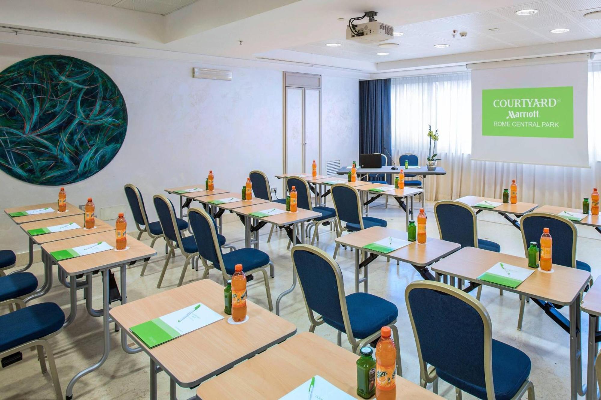 Courtyard By Marriott Rome Central Park Esterno foto